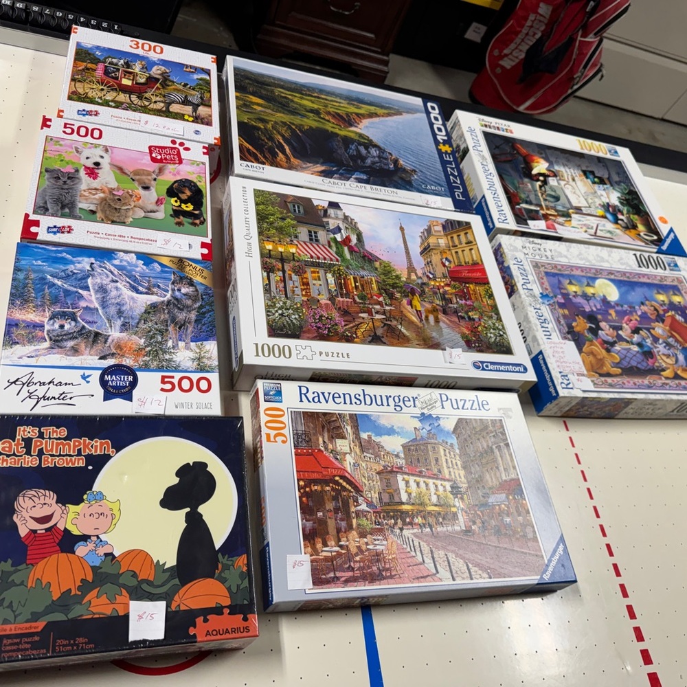 7 + 2 Ravensburger and other Puzzles lot of 300-1000 pieces each